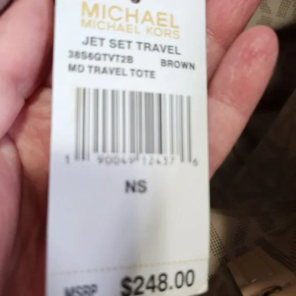 Michael Kors Jet Set Travel Tote - Picture 5 of 5